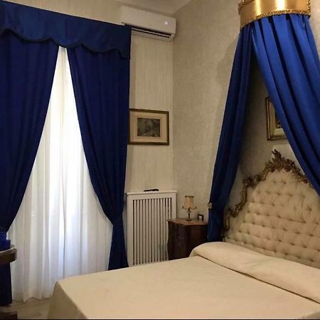 Royal Gismonda Bed and Breakfast Napoli Esterno foto